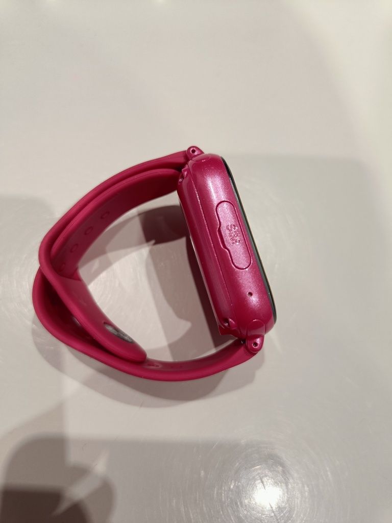 Smartwatch dla dziecka Maxcom FW59 Kiddo 4G Różowy - stan idealny