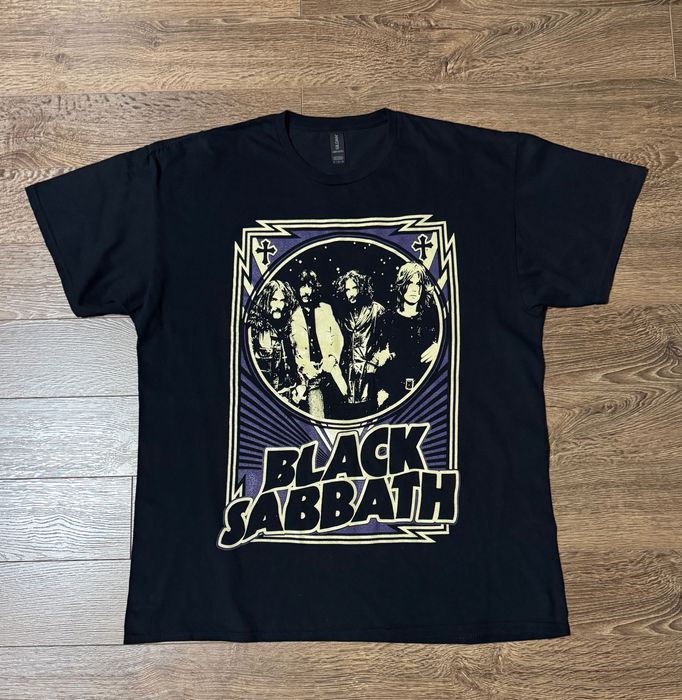 Футболка Gildan (группа Black Sabbath).