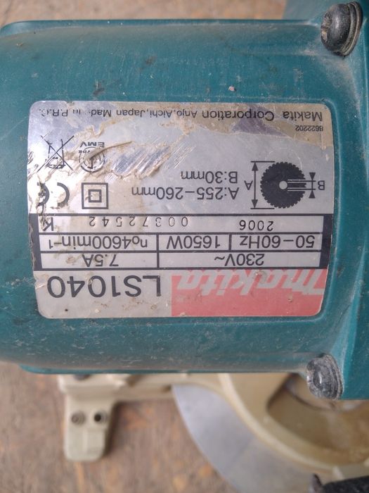 Торцовочная пила Makita LS 1040. Оригинал