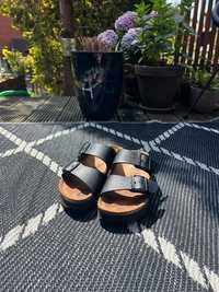 Czarna sandałka Birkenstock Papillio EU37