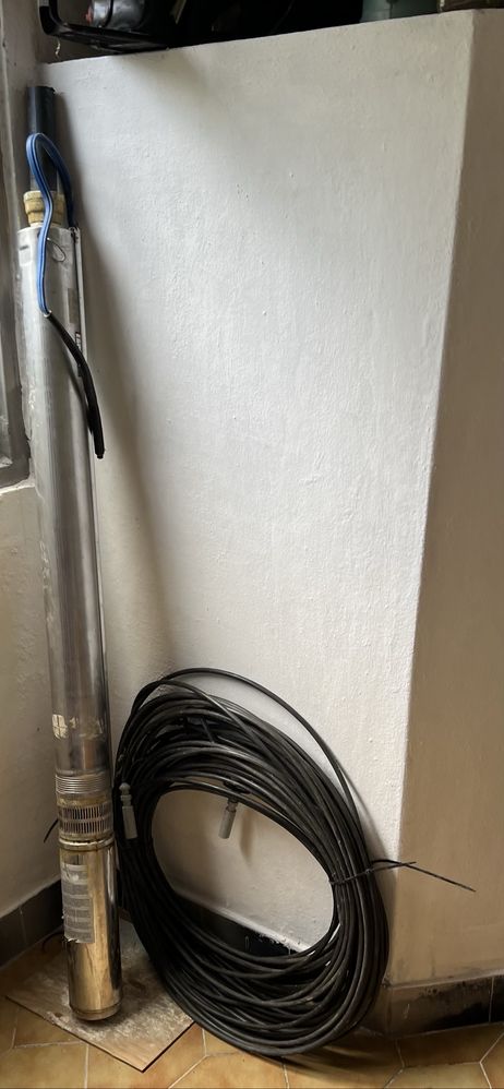 Bomba de Agua Trifasica Submersivel  ( Poço de Furo ) + 60 metros cabo
