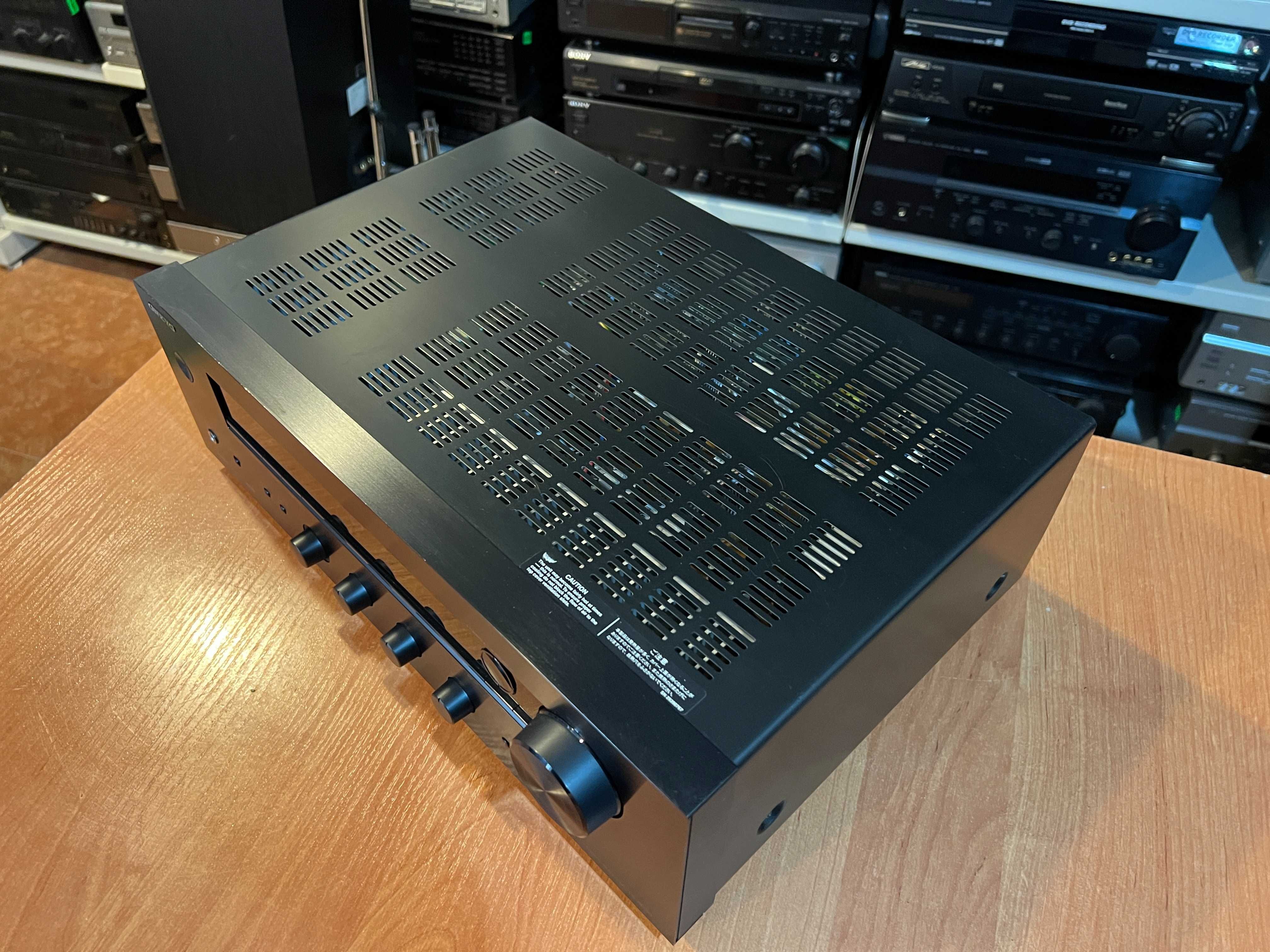 Amplituner stereo Onkyo TX-8030 Audio Room