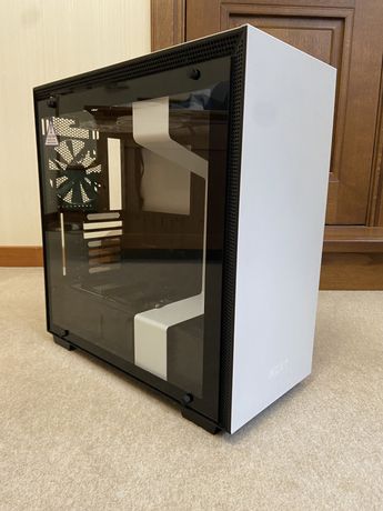 Продам корпус NZXT H700