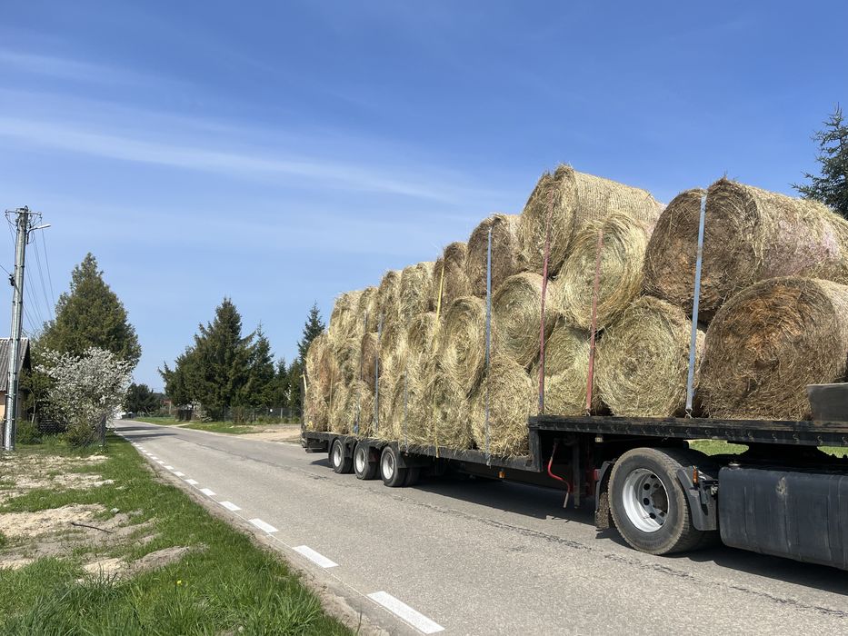 Siano  i sloma bele 120x130 waga 200-250 kg mozliwosc zamiany na slome