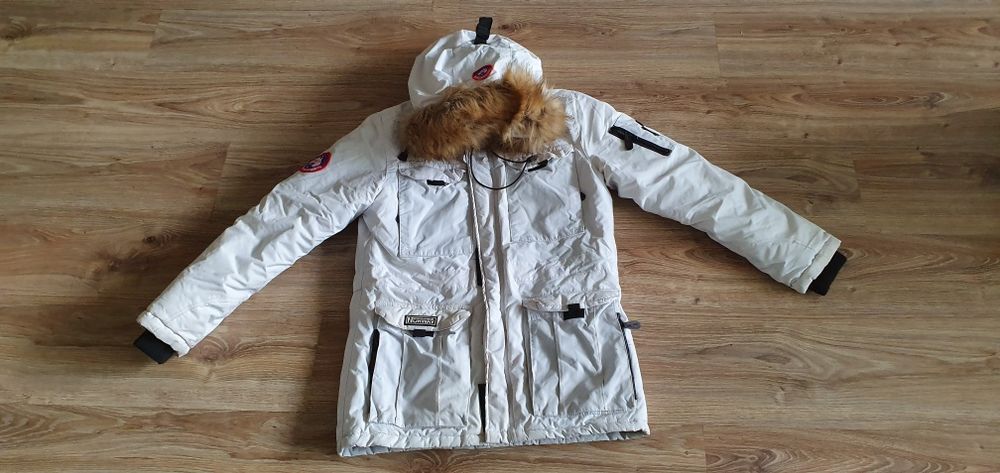 Geographical Norway kurtka zimowa damska rozmiar L z kapturem
B ciepł