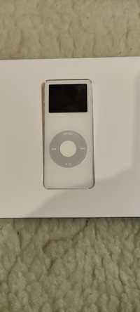 Apple iPod Nano 1 White - 2gb (A1137) идеальный !