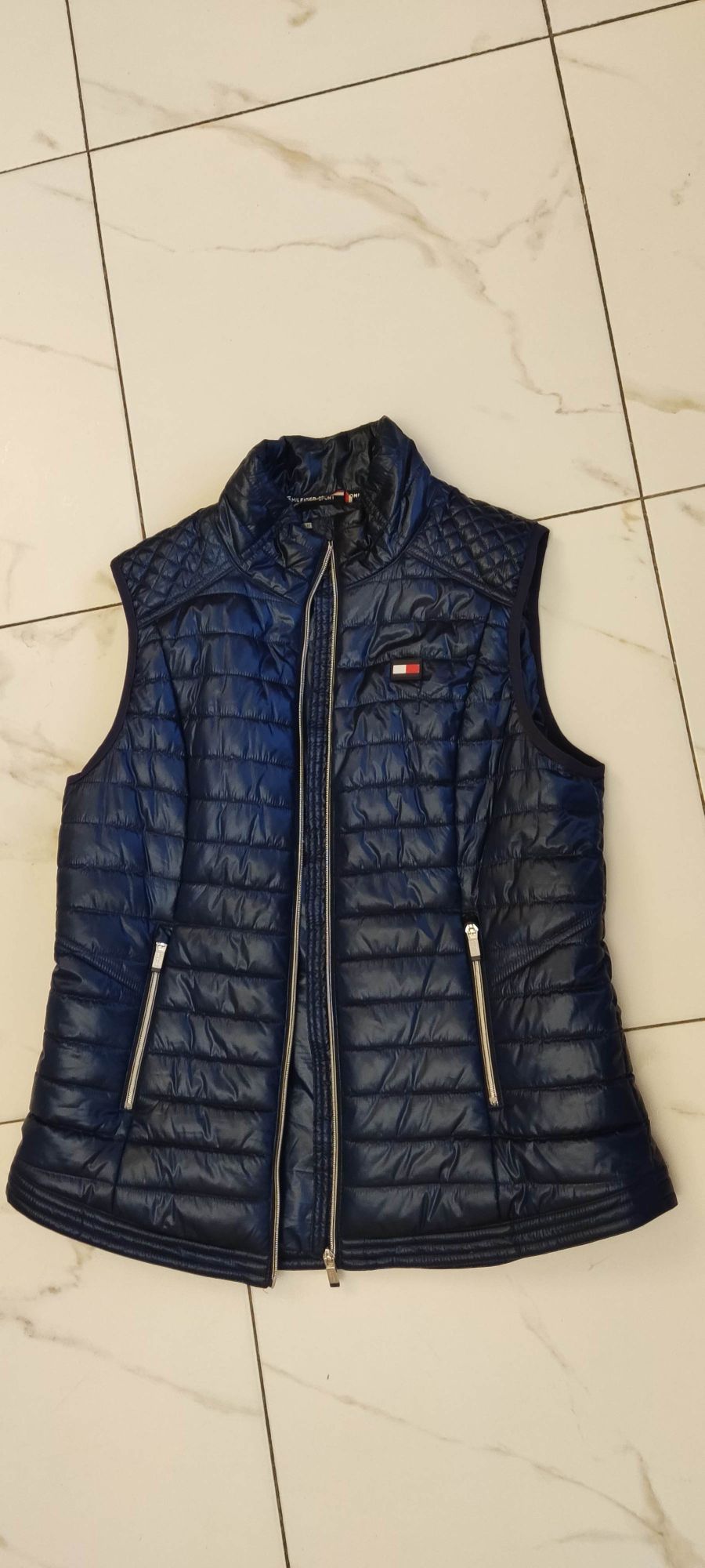 Оригінальний жилет L Tommy Hilfiger