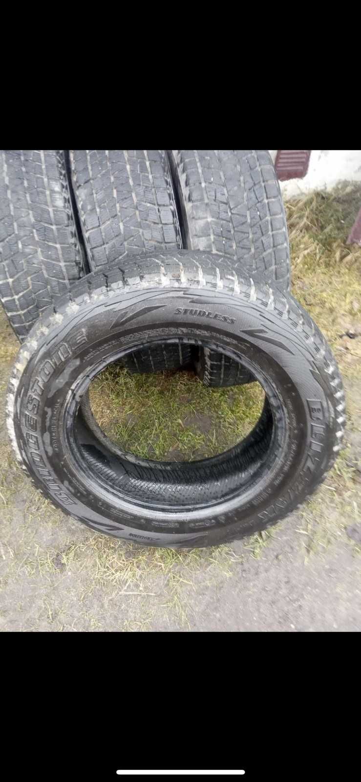 Продам зимові шини
BRIDGESTONE BLIZZAK 215/65/16. Made in Japan.