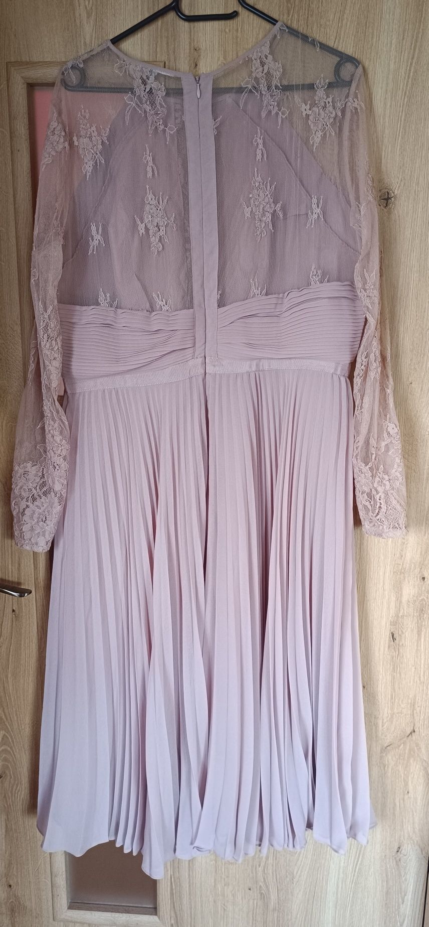 Sukienka MIDI asos