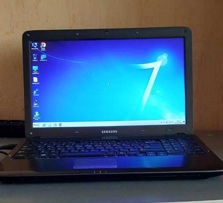 Ноутбук Samsung R523 - 15,6" - 4 Ядра - 12Gb/240Gb