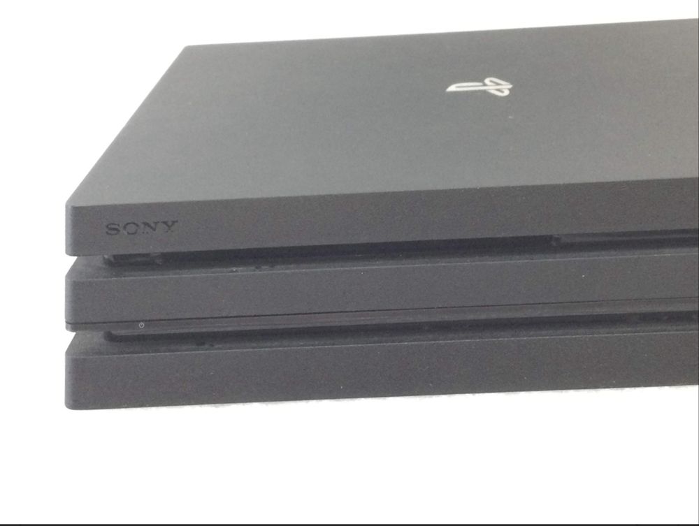 PS4 PRO 1 Tb semi nova
