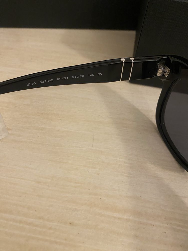 Óculos de Sol Persol - Elio com lentes polarizadas