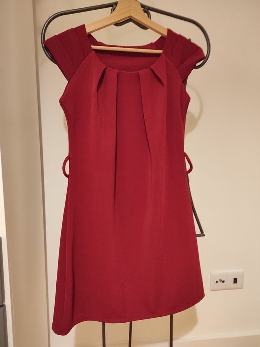 Vestido bordeaux tamanho S