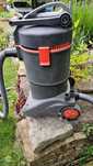 Odkurzacz do oczka wodnego Gardena
SR 2000 Aquamotion