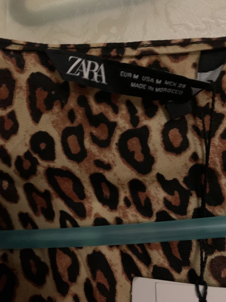 Сукня від бренду  Zara
