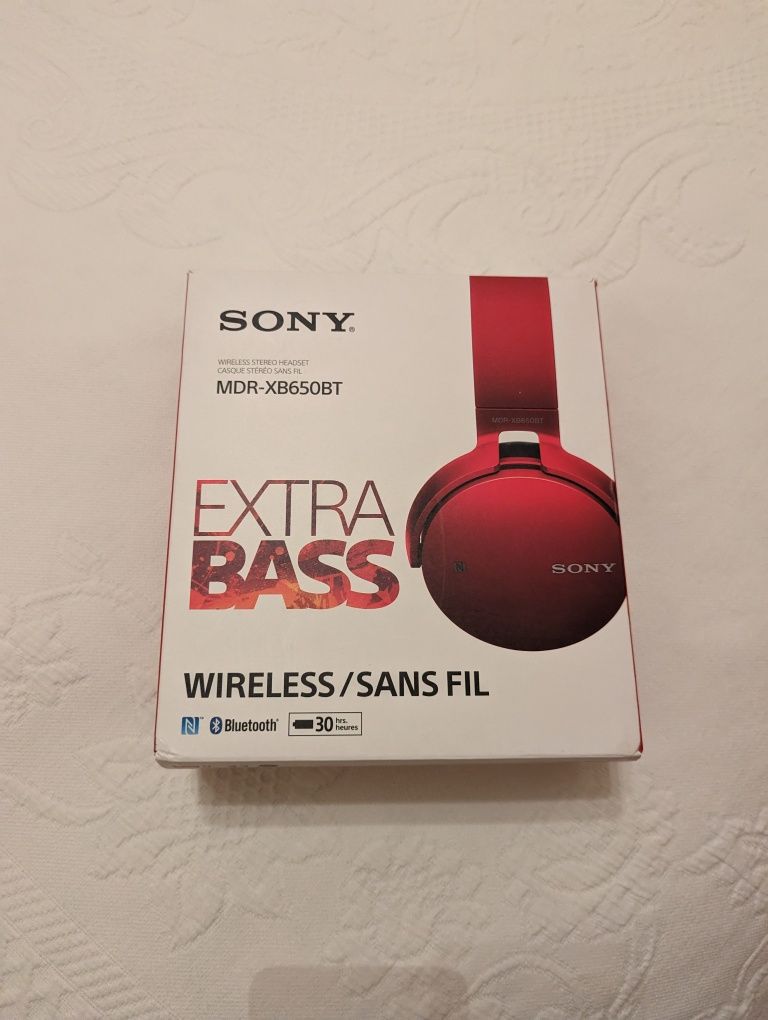 Fones sem fios Sony na caixa