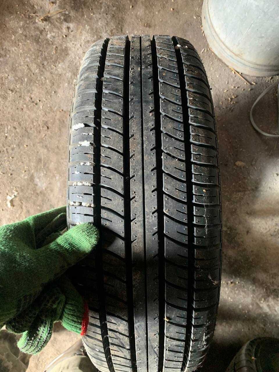 Шини з Дисками 185/65R14 86T белшина стальні
Зима