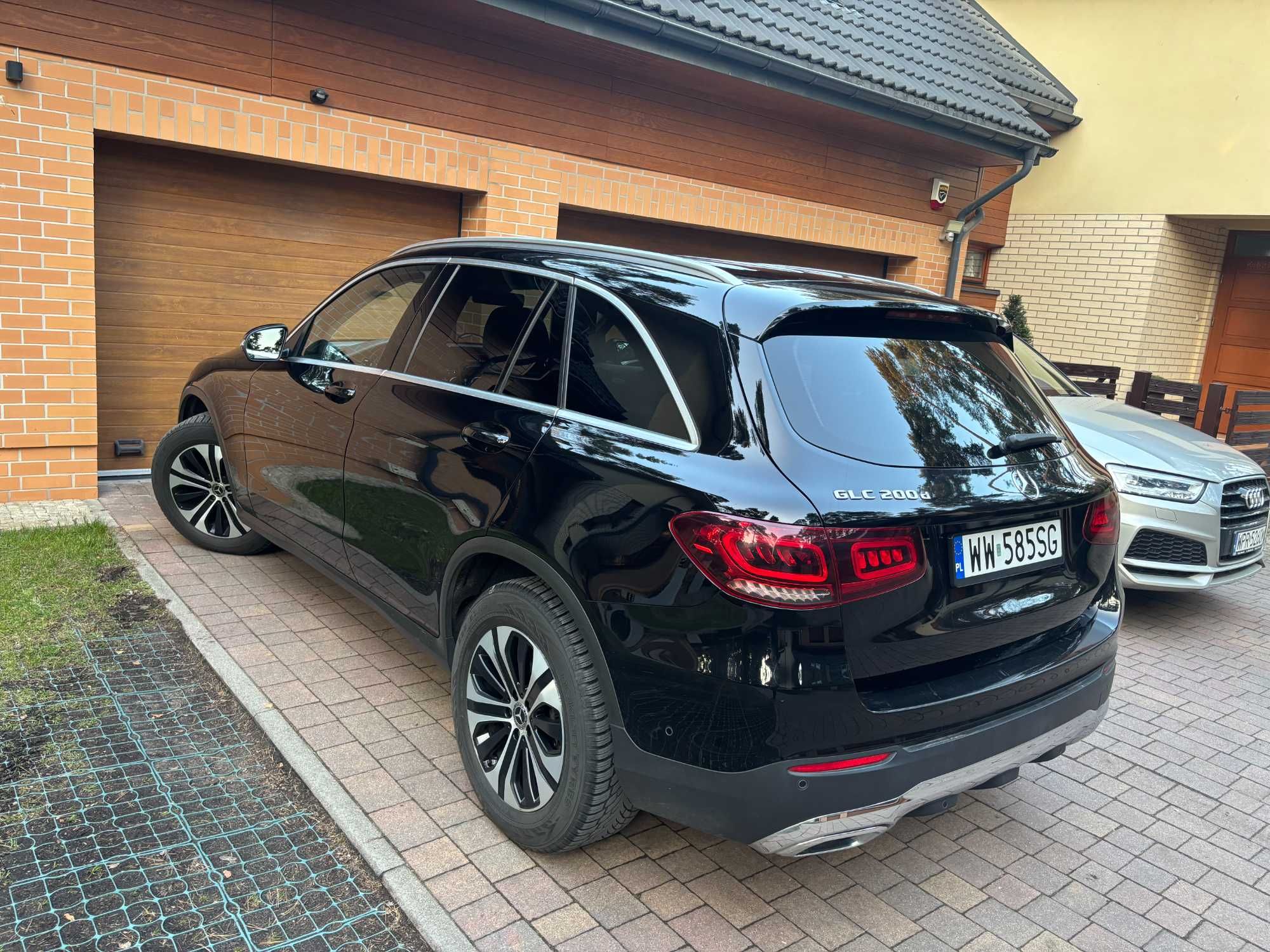 Mercedes Benz GLC200d Business Edition, bezwypadkowy, 1 właściciel