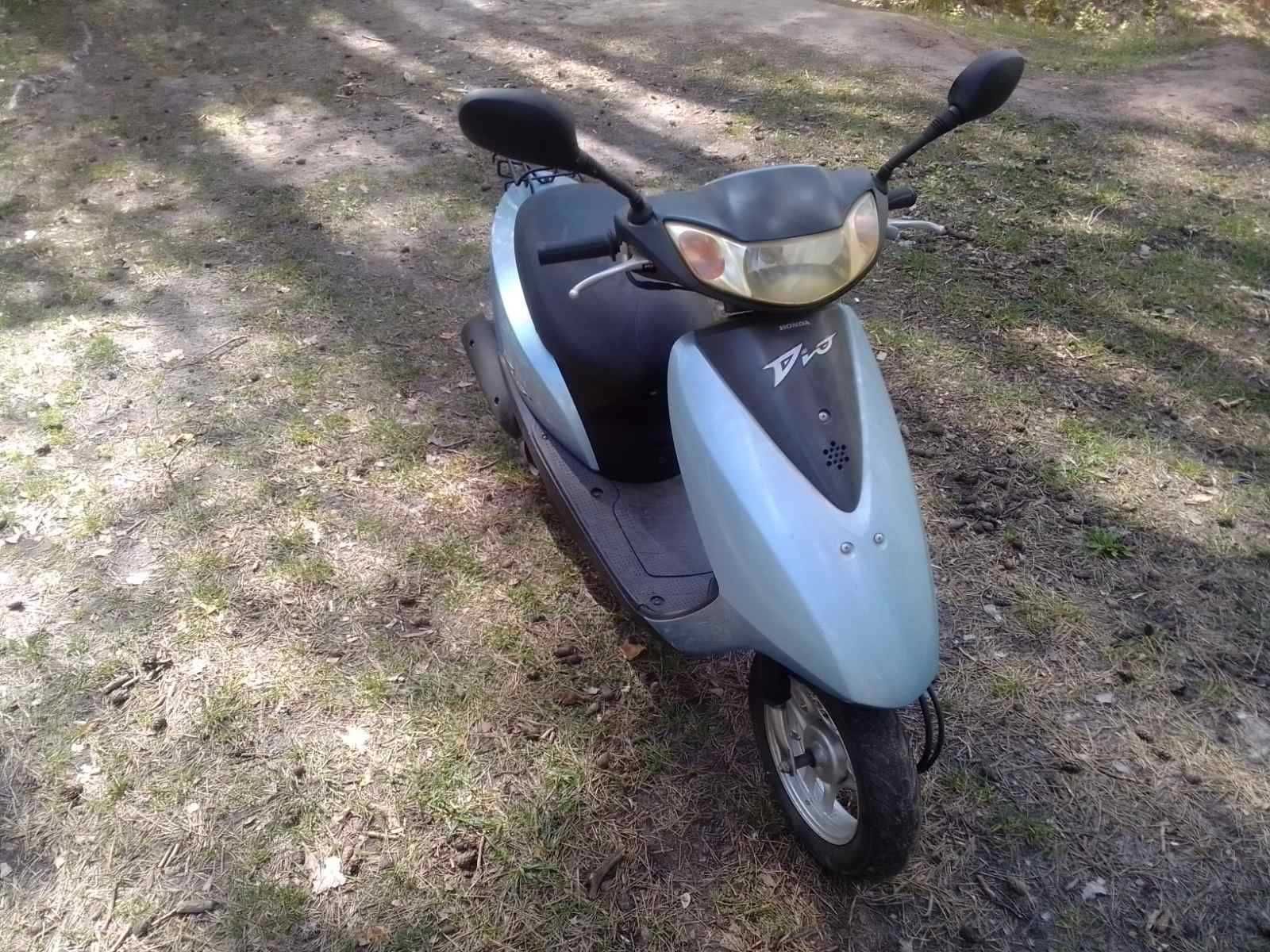 Продам скутер Honda Dio AF 62