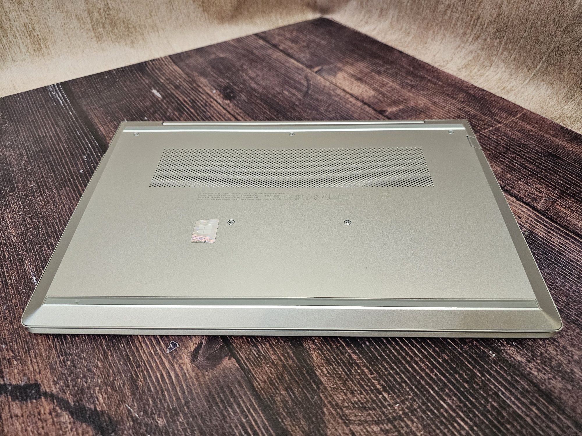 HP ProBook 640 G8 (Core i5-1145G7/16Gb/Intel Xe Graphics/512Gb/IPS)