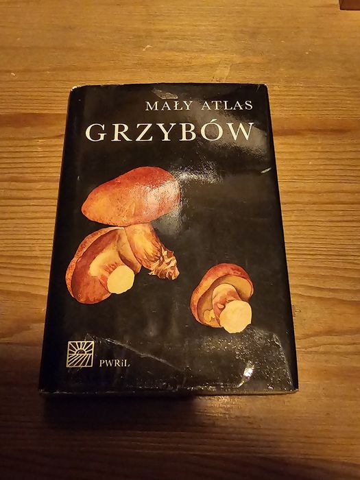 Książka Atlas grzybów rok 1972 za 10 zł