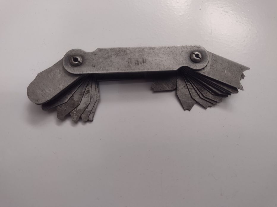 Плоскогубцы, тиски,инструмент производства СССР