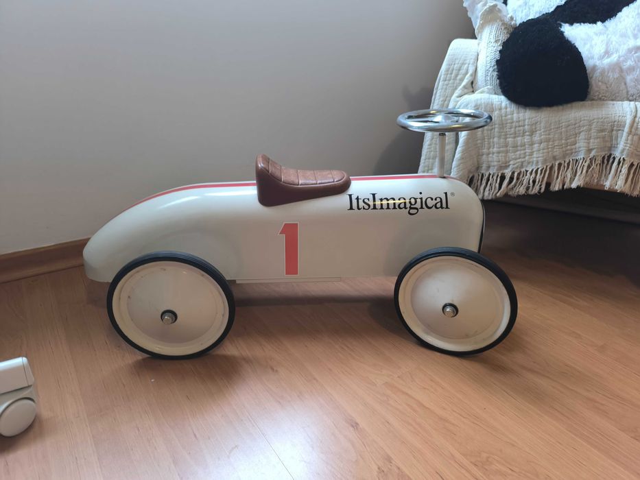 Triciclo clássico Itsmagical