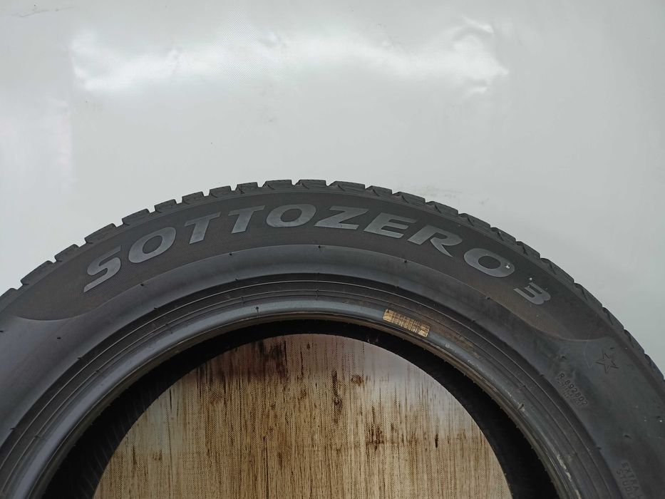 Pirelli SottoZero 3 225/60/18 2020r. 104H 7,4mm (1895)