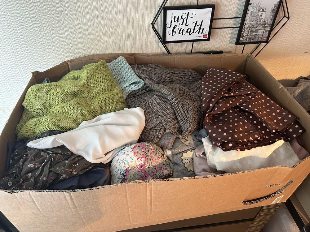Karton ubran ok. 30kg - letnie, wiosenne
