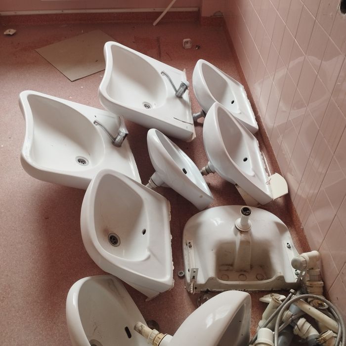 Oddam Umywalki po demontaż