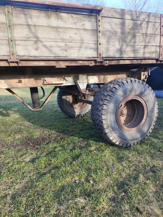 Продам прицеп  2 Птс-4