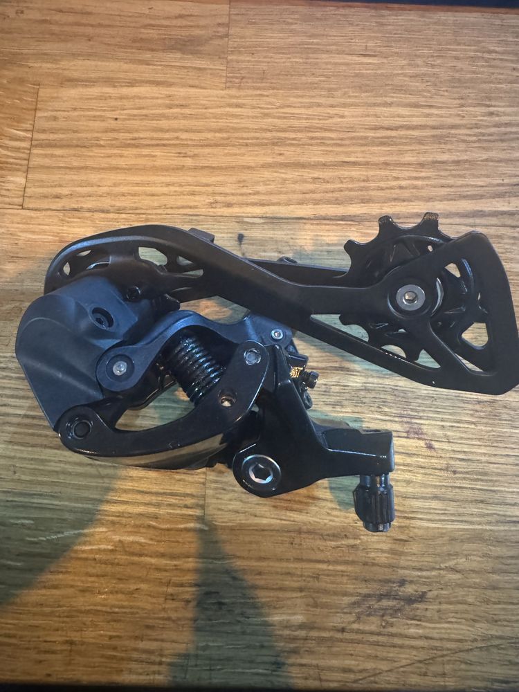 Nowa przerzutka Shimano 105 RD-R7100 12s