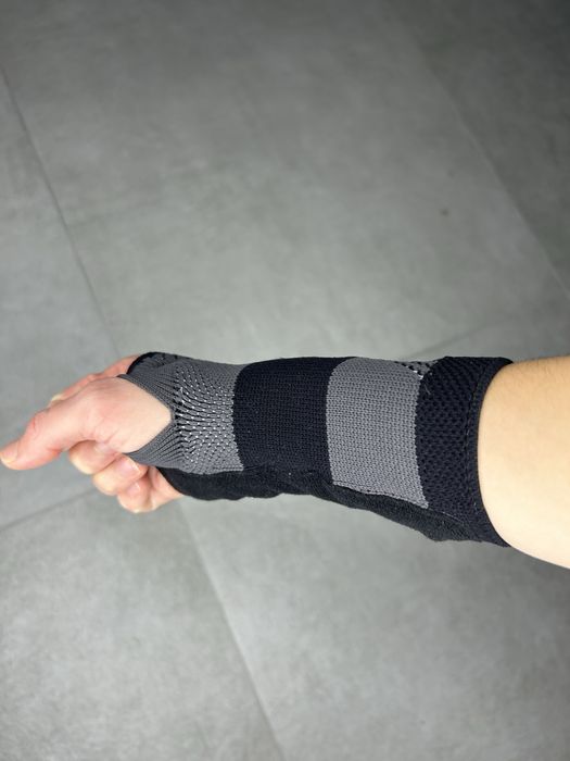Stabilizator nadgarstka / Opaska kompresyjna
