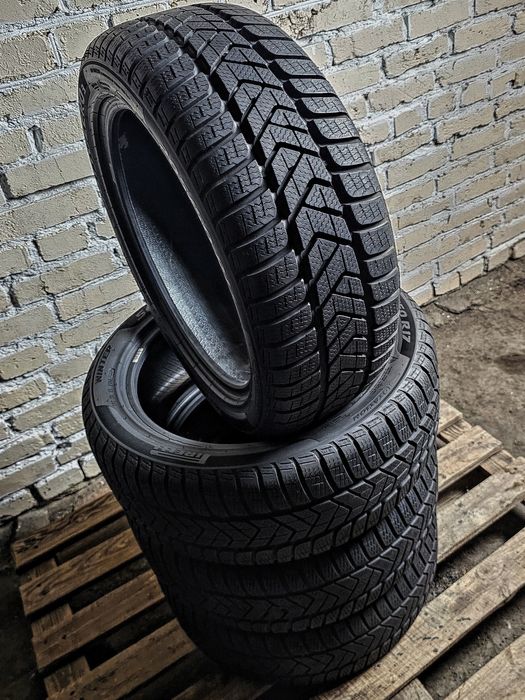 Зимові 205/50r17 Pirelli | 7.5/6.5mm | 2024 | Преміум шини | Ідеальні