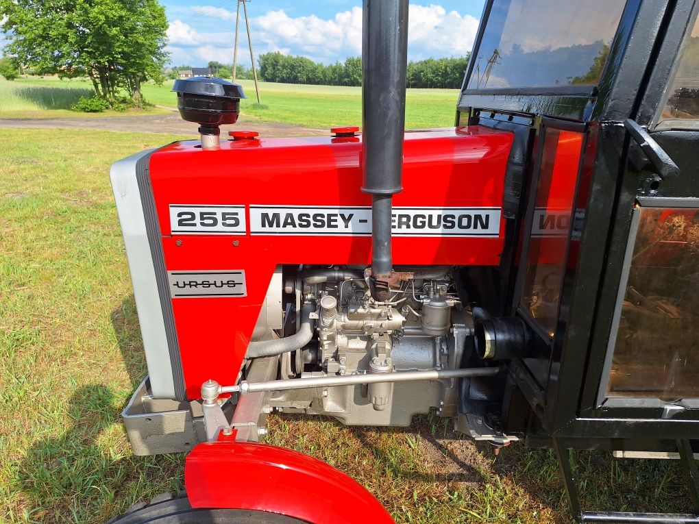 Massey Ferguson 255