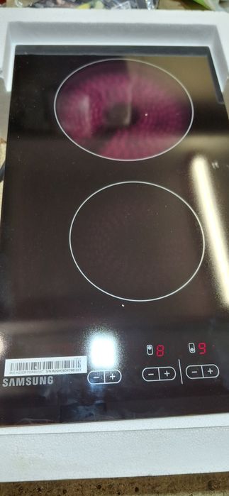 Плита samsung NZ32R1506BK

NZ32R1506BK