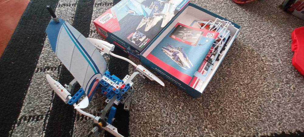 Legos e jogos diversos