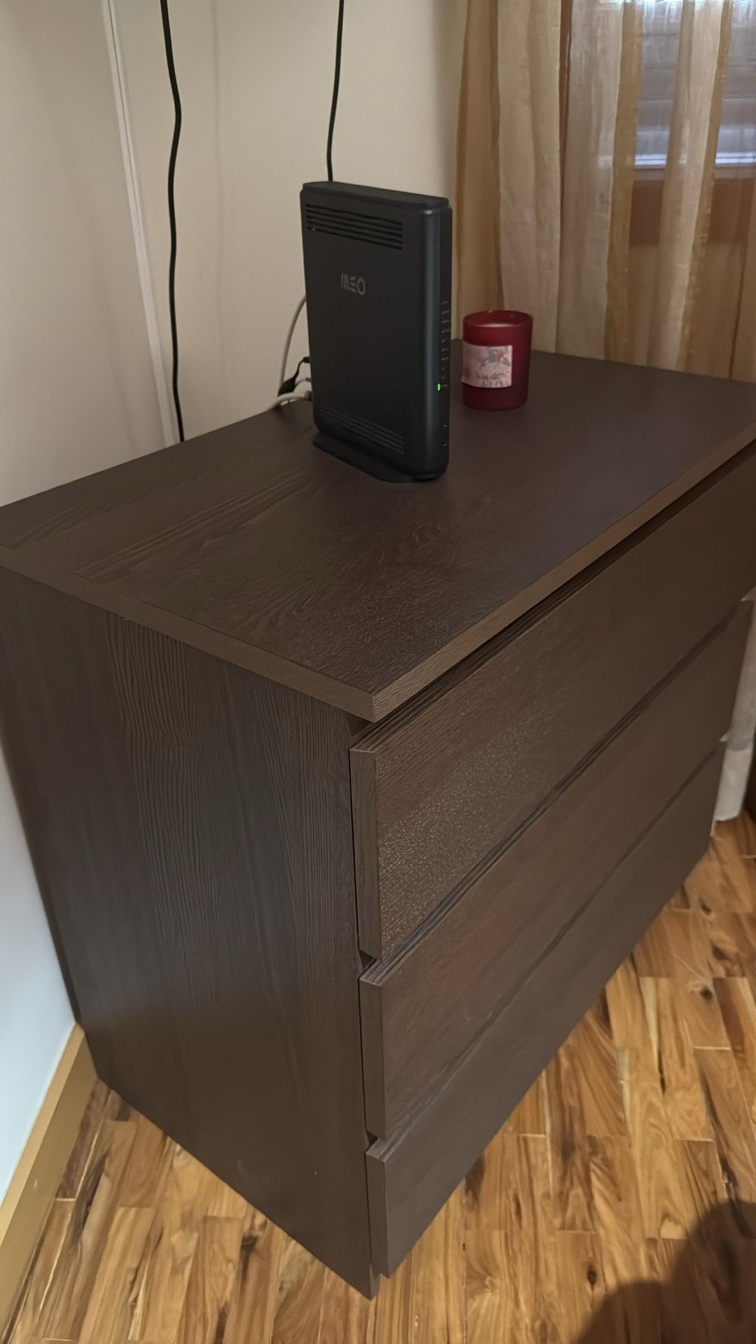 Movel com 3 gavetas espaçosas