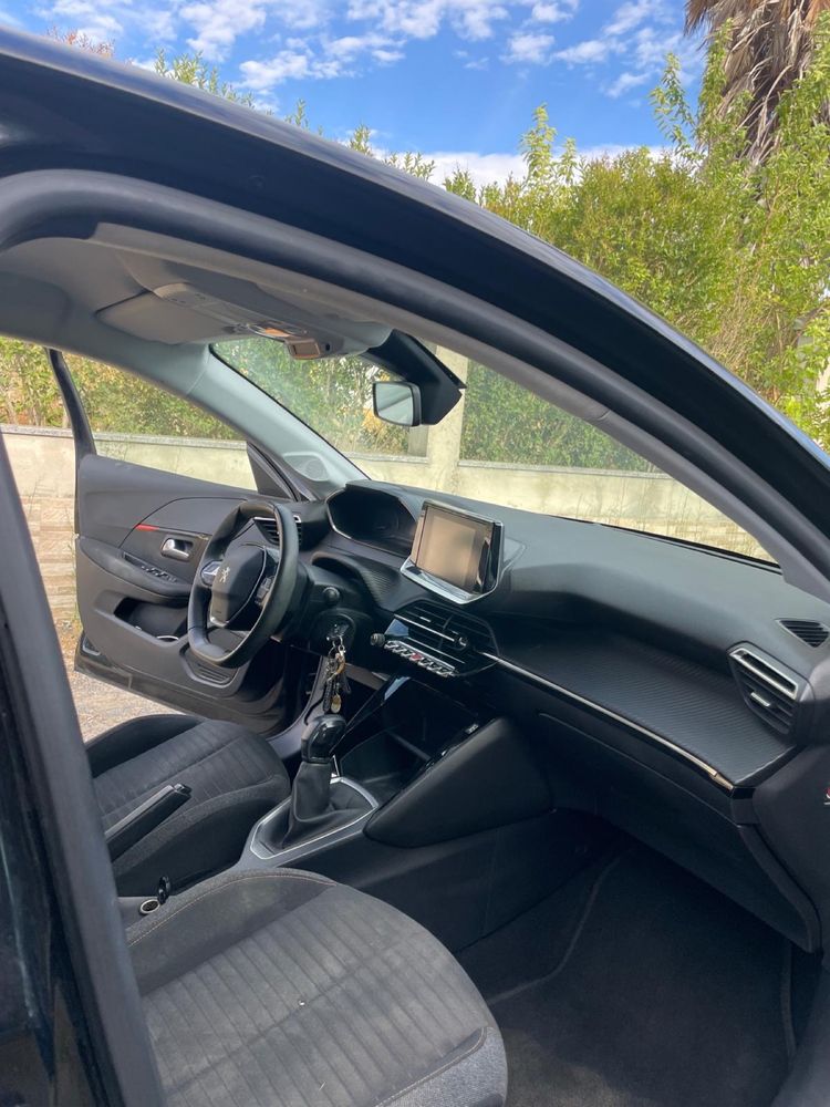 Vendo Peugeot 208 Preto Metalico