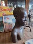 Busto em sucupira