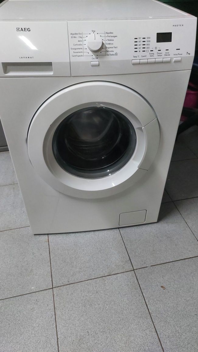 Maquina AEG de lavar 7kg