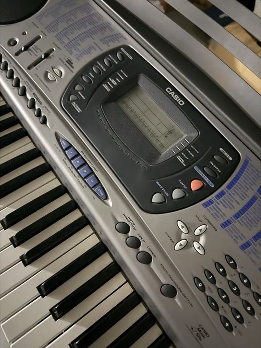 Teclado Casio CTK-671 – excelente estado, pouco uso