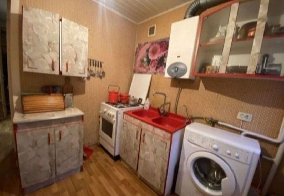 Увага! Ціну знижено!Продаж 2 кім на пл. Визволення