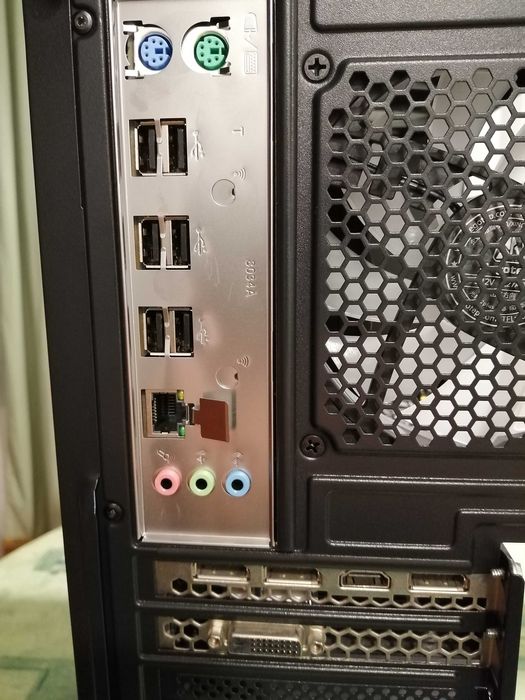 Komputer Gamingowy/Xeon 8 rdzeni/32GB DDR3/GTX1060 3gb/Nvme/win11pro