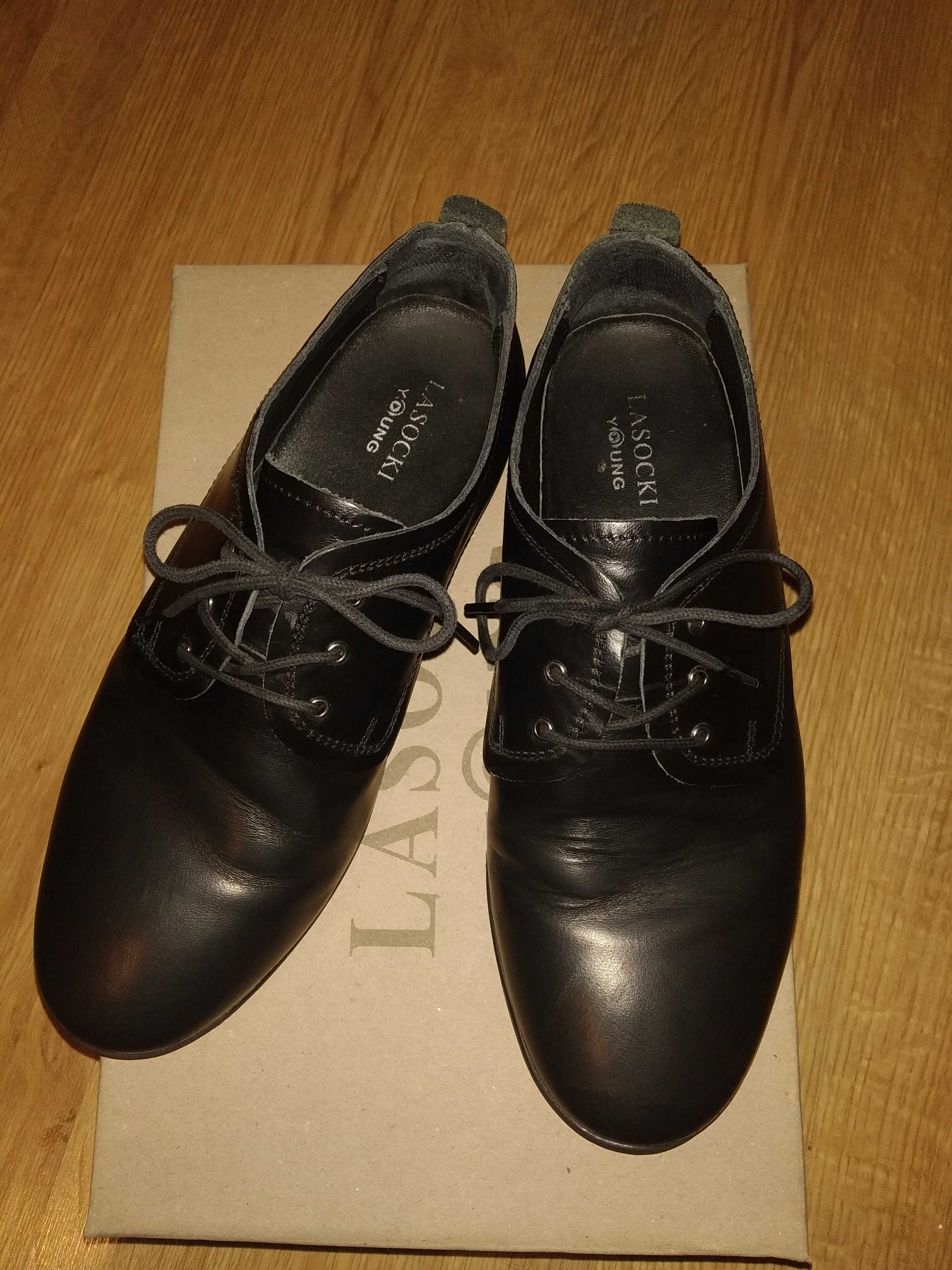 Buty chłopięce galowe, Lasocki, rozm 33