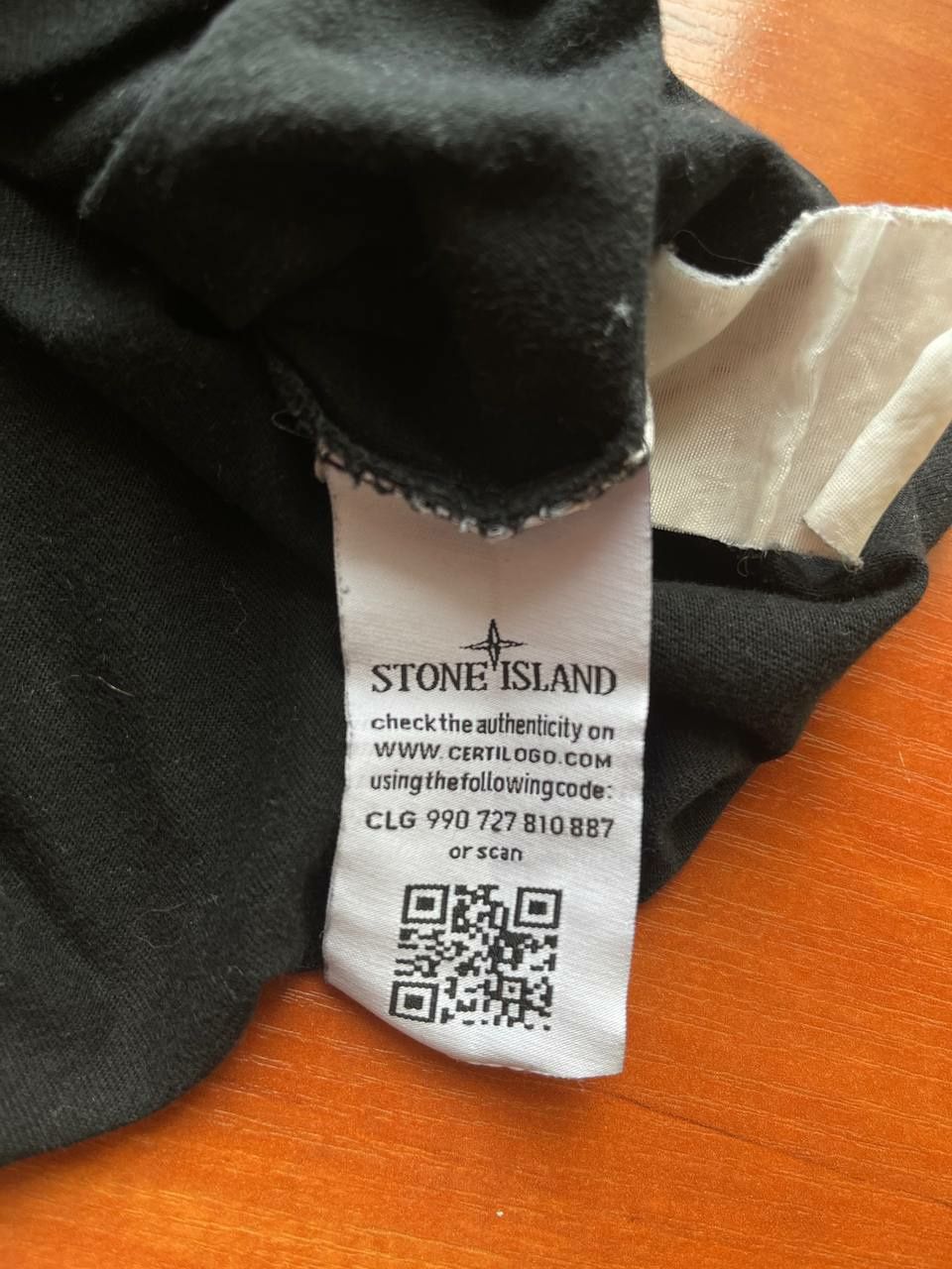 Классная Футболка Stone Island