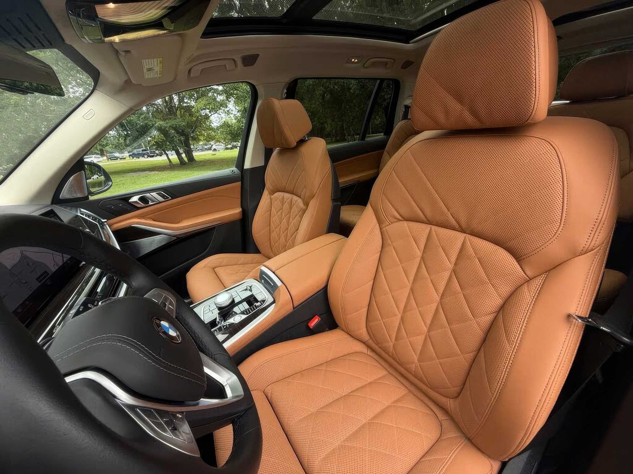 2023    BMW   X7