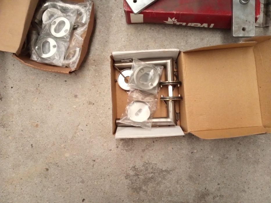 Ferragem para portas