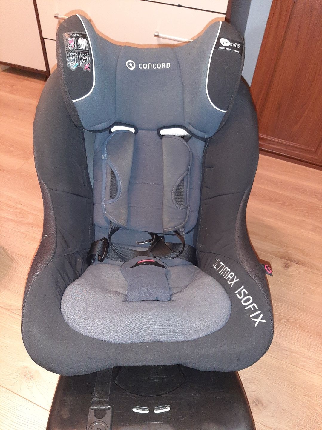 Fotelik 0-18kg concord + baza isofix