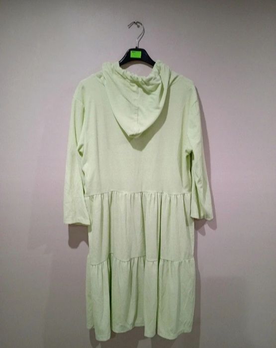 Pastelowa zielona sukienka oversize (S-L) uniwersalna Made in Italy